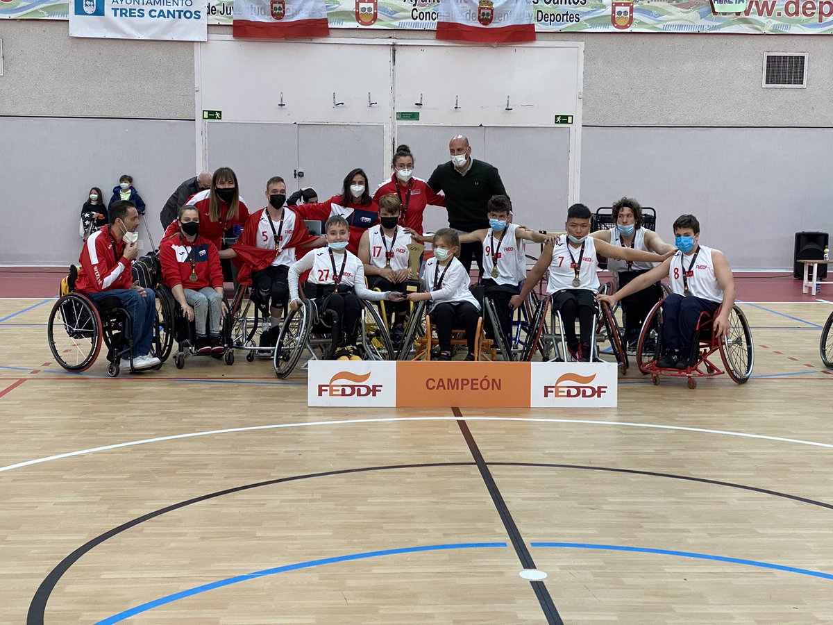 🇪🇸🏆🥇🇪🇸🏆🥇🇪🇸🏆🥇🇪🇸🏆🥇🇪🇸

¡SOMOS CAMPEONES DE ESPAÑA!

🏀 La selección madrileña se proclama campeona tras vencer a Cataluña 

#SomosFMDDF
