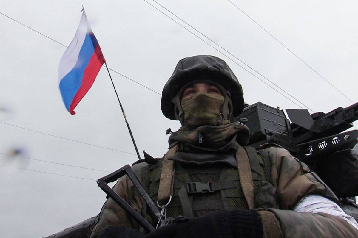 Депутат Госдумы РФ Ольга Занко в своем канале поделилась данными соцопроса ВЦИОМ: абсолютное большинство россиян (84%) доверяет нашей армии. 70% жителей России считают ход спецоперации на Украине успешным и поддерживают необходимость ее проведения
#СвоихНеБросаем #ДавайЗаМир