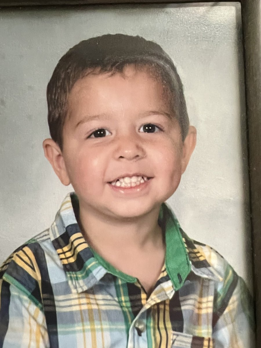 stephan87275498's tweet photo. Can’t believe you are 17 today. So proud of the man you are becoming! Blessed to be your mom! https://t.co/eaUfYdfyhV