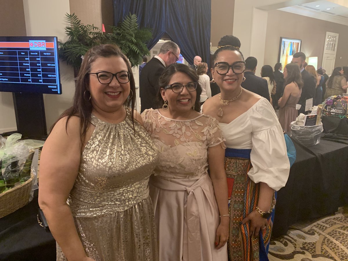 vsopher's tweet photo. Another successful @FBEF_FBISD gala in the books! 💎💃🏽

The power of a community is unmatched when you have support from so many who value #publiceducation. 🎓

Thank you to our partners for making our schools stronger! 👊🏽

#k12 #supportk12 #edfoundation @FortBendISD #volunteers https://t.co/MgUS0zfOwm