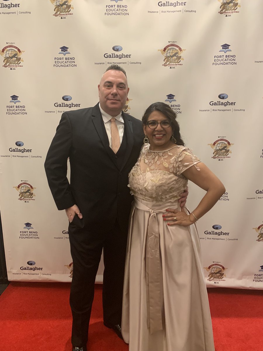 vsopher's tweet photo. Another successful @FBEF_FBISD gala in the books! 💎💃🏽

The power of a community is unmatched when you have support from so many who value #publiceducation. 🎓

Thank you to our partners for making our schools stronger! 👊🏽

#k12 #supportk12 #edfoundation @FortBendISD #volunteers https://t.co/MgUS0zfOwm