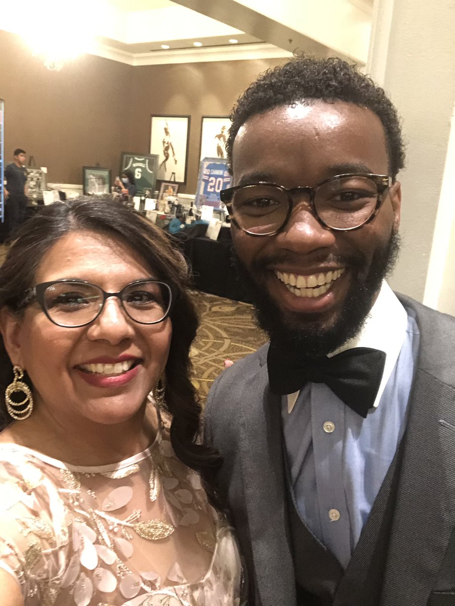 vsopher's tweet photo. Another successful @FBEF_FBISD gala in the books! 💎💃🏽

The power of a community is unmatched when you have support from so many who value #publiceducation. 🎓

Thank you to our partners for making our schools stronger! 👊🏽

#k12 #supportk12 #edfoundation @FortBendISD #volunteers https://t.co/MgUS0zfOwm