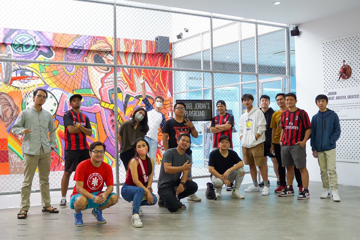 MI_Dunk_'s tweet photo. We are @acmilan ❤⚫
@MilanistiOrId Basketball
The Bucketlist Indonesia Tour II
Kamis 3 Maret 2022
#MilanistiIndonesia #Basketball #CalcioHoops #MainBasket #ForzaMilan #SempreMilan
https://t.co/KhI0Ac58td https://t.co/935Sd5KaIS