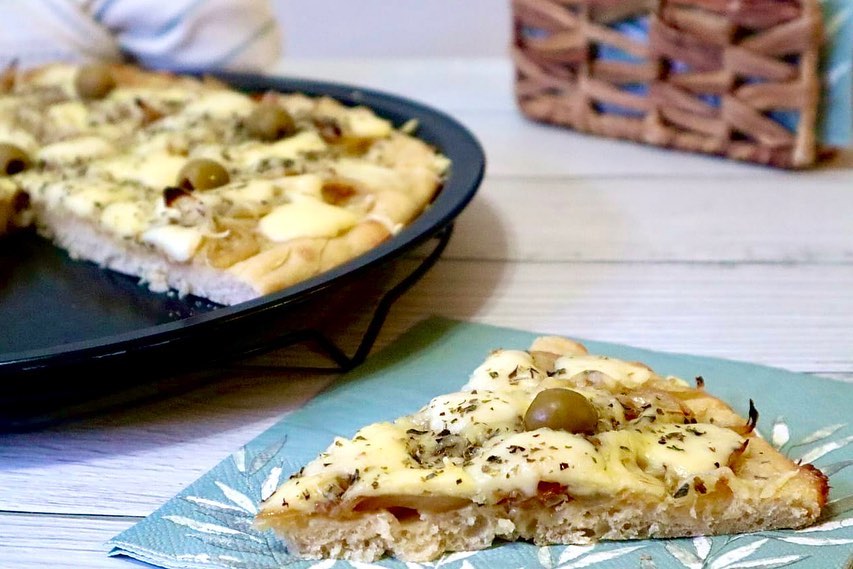 RecetasdeTati's tweet photo. FIGAZZA o FUGAZZETA | Pizza de cebolla | Las Recetas de Tati

Video de la receta: https://t.co/3fJijO900n https://t.co/tqWQXwrX9u