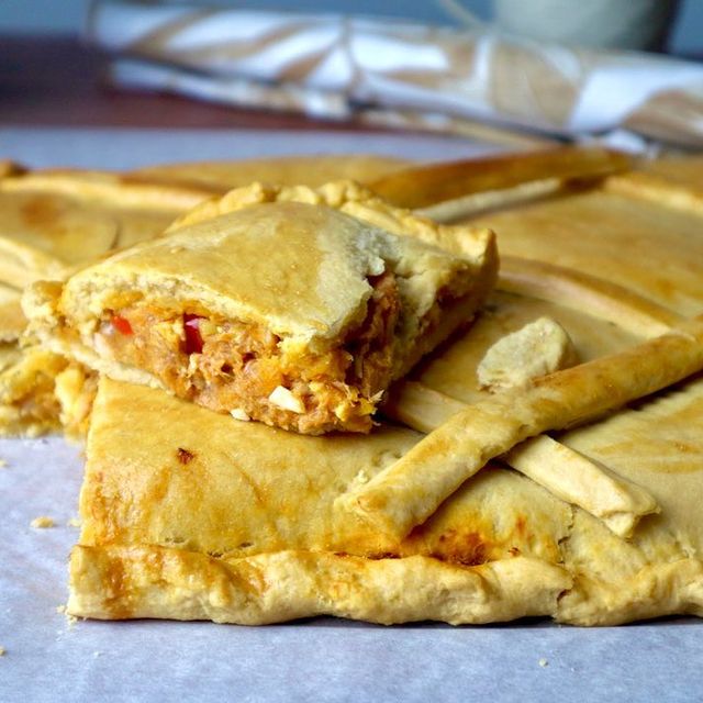 RecetasdeTati's tweet photo. EMPANADA GALLEGA de ATÚN | Las Recetas de Tati

Video de la receta: https://t.co/v03bGk1AC3 https://t.co/iFuvIQ5NnW