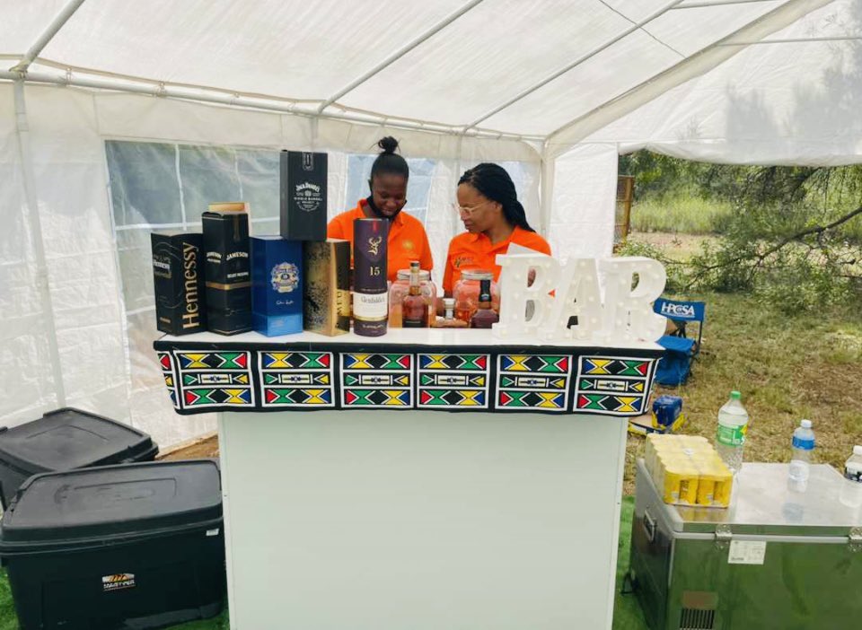 rothorn's tweet photo. VIP event for King Makhosonke Mabena ll.

#mobilebar #mobilebarhire #bottleservice #goodrank #cocktails #cocktailbar #popupbar #party #drinks #alcohol #events https://t.co/nAjI72UBAP
