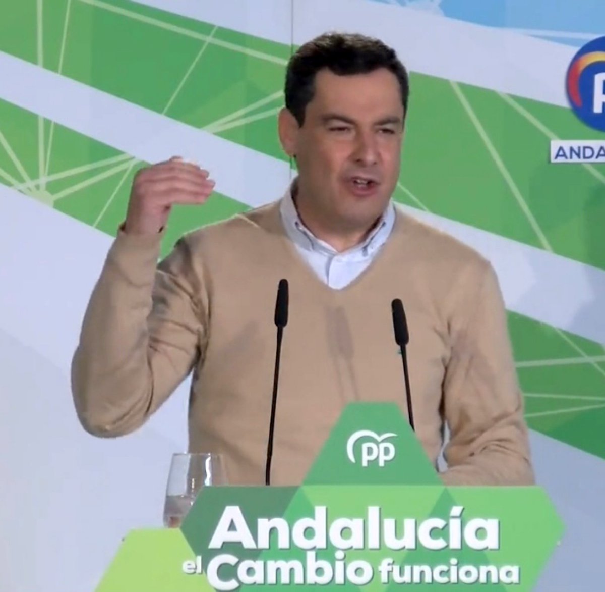 ppalcaladgra's tweet photo. Nuestra portavoz municipal y vicesecretaria de Política Digital del @PPdeSevilla, @SGonzalez_PP, ha participado este domingo en la Junta Directiva Autonómica del @ppandaluz, presidida por @JuanMa_Moreno, y que se ha celebrado en Marbella. https://t.co/Go0A8Z52wN