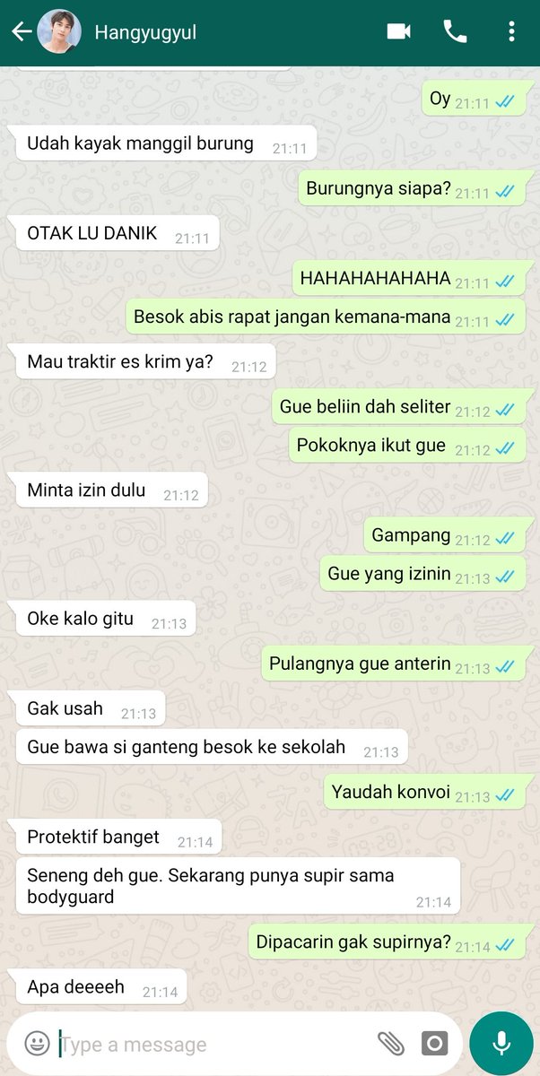 Hangyulali's tweet photo. Mencari celah https://t.co/GvWlbAwUIH