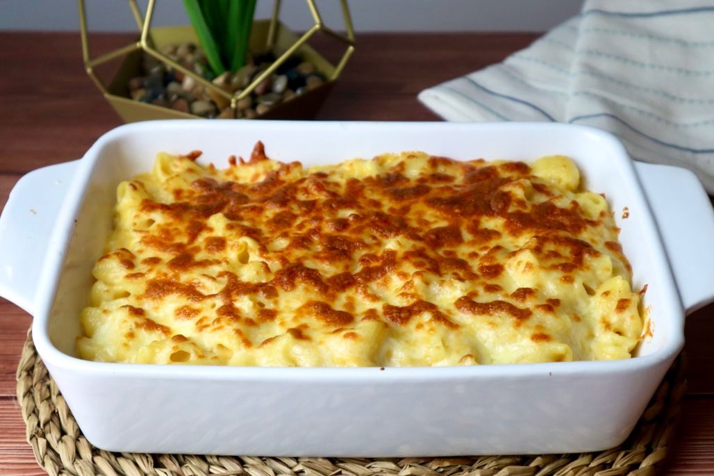RecetasdeTati's tweet photo. MAC &amp; CHEESE o MACARRONES con QUESO AMERICANOS | Las Recetas de Tati

Video de la receta: https://t.co/ej2odtsXIN https://t.co/PCw72xFG7t