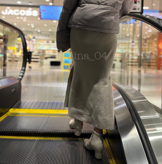 盗撮はダメですよ🥺 https://t.co/MXD8P5JDGm<a href="/tag/%E3%83%84%E3%82%A4%E3%83%B3%E3%83%86%E3%83%BC%E3%83%AB%E3%81%AE%E6%97%A5"class="tags"><span>#ツインテールの日</span></a>