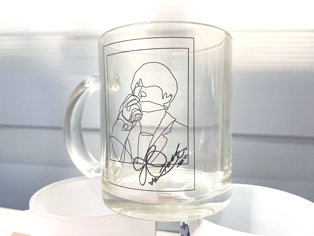 amojinprints's tweet photo. ✨Customized 11oz Transparent Mugs
 ✨ Available in various types:
      - Clear/ Transparent
      - White
      - Frosted

#mugs #mugsph #customized #personalized #amojinprints #mang #bt21 #taehyung #v #victory #frostedmug #clearmug #customizedmugsph https://t.co/SGPkQubagx