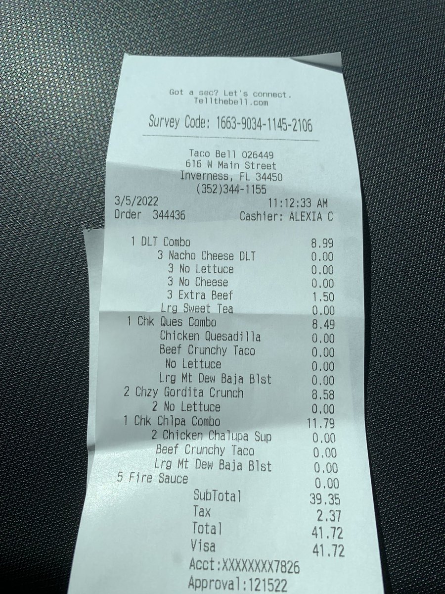 Luffmo's tweet photo. @RealJezebelley @tacobell  and yet I cried yesterday when getting three meals at $40 😭 https://t.co/15wN2A6OgD