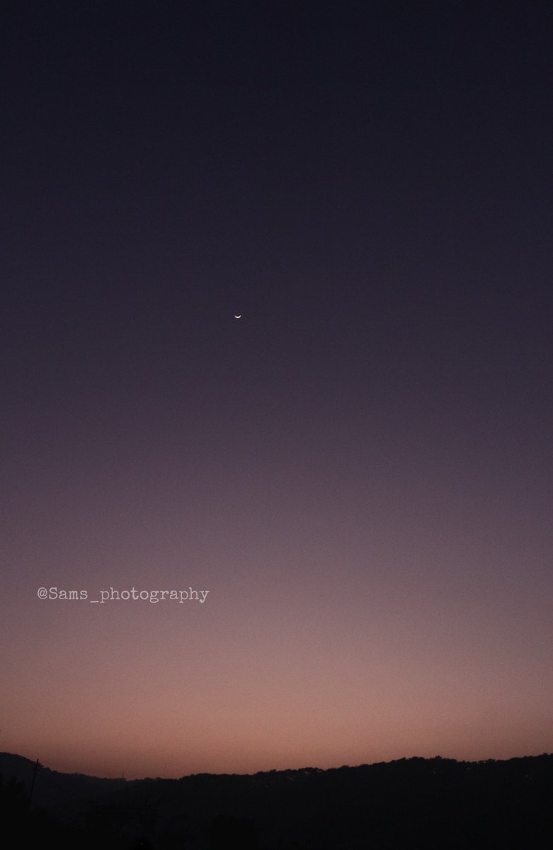 Sam_Ph0tography's tweet photo. You don't always have to travel to different places to take amazing pictures. Just the same location, but with different timing you will get some amazing shots.
.
#photography #duskylover #photographychallenge https://t.co/De9xSv4uht