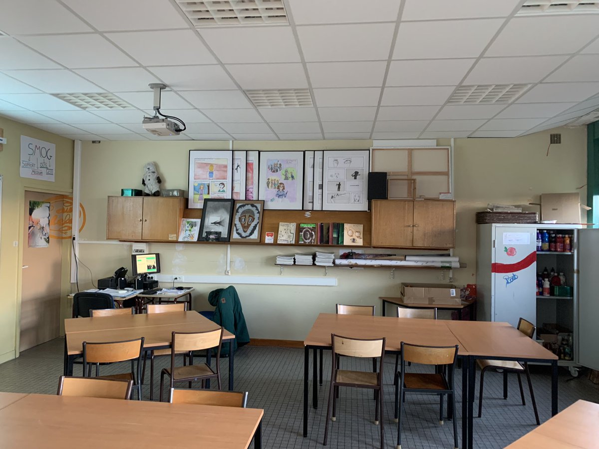 AureliaLeroux's tweet photo. Vendredi et samedi se tenaient les journées Portes Ouvertes du @LyceePavie de @Ville_Guingamp.
Au programme, rencontre du proviseur Ronan Nicol, visite des locaux dont les salles de musique, détente et arts plastiques ! Un lycée où il fait bon vivre. 
@acrennes https://t.co/qfwccqY2Z3