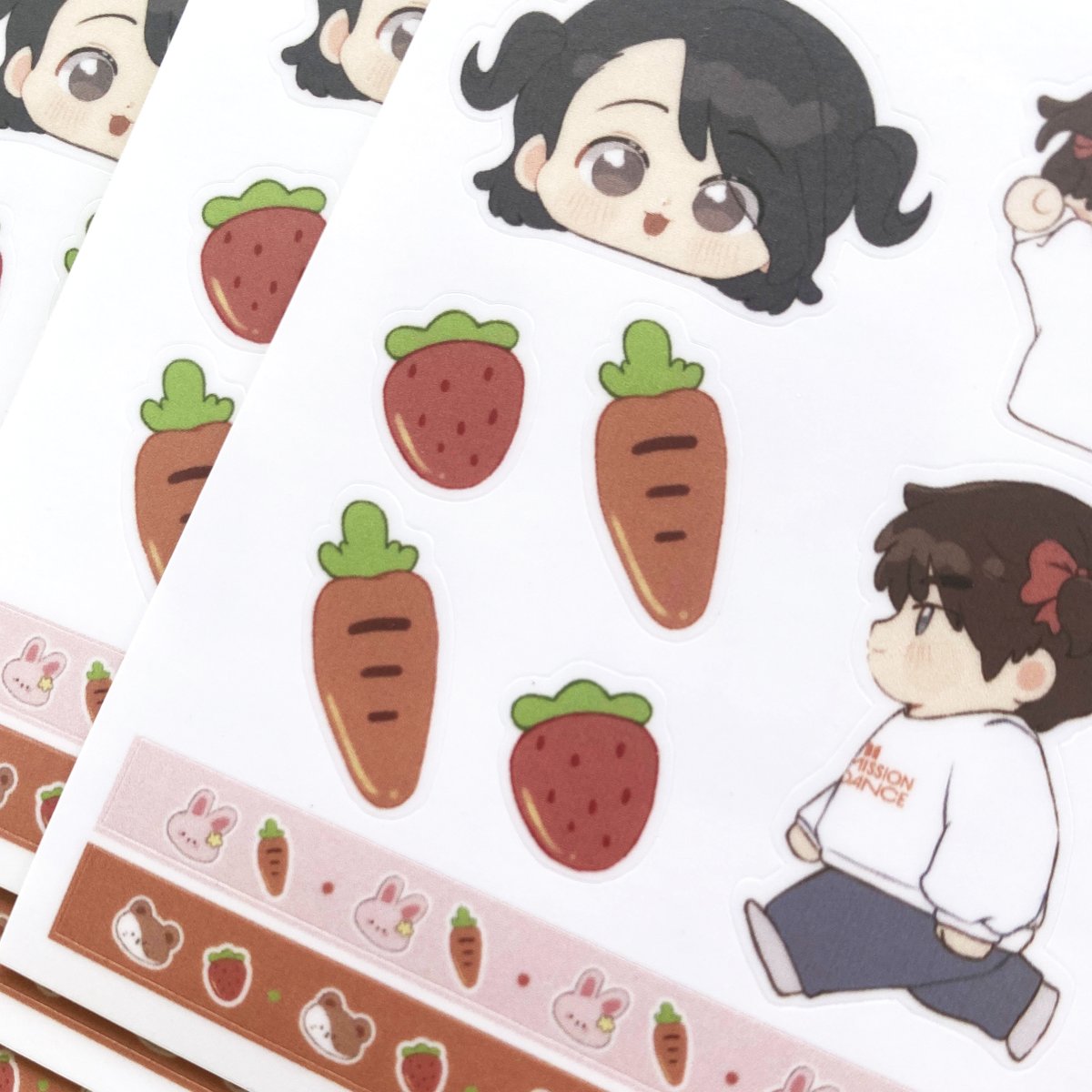 amojinprints's tweet photo. ✨Kiss-Cut stickers sample!

Available in:
✨ Various paper types (matte, glossy, vinyl, aluminum etc)
✨ Laminations to make the waterproof and scratchproof (matte, glitter, glossy and holographic)

#amojinprints #sticker #kisscut #personalizedph #customized #diecut  #bts https://t.co/2zILxmHsmY