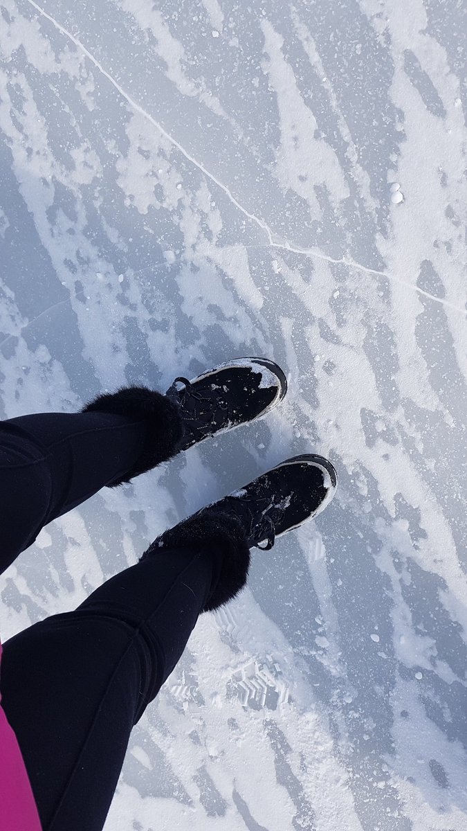 SheyaChan's tweet photo. Went on a walk on #LacChamplain yesterday. ❄ And we finished the day with homemade sushis ! 🍣 https://t.co/gAKF4zkg6o