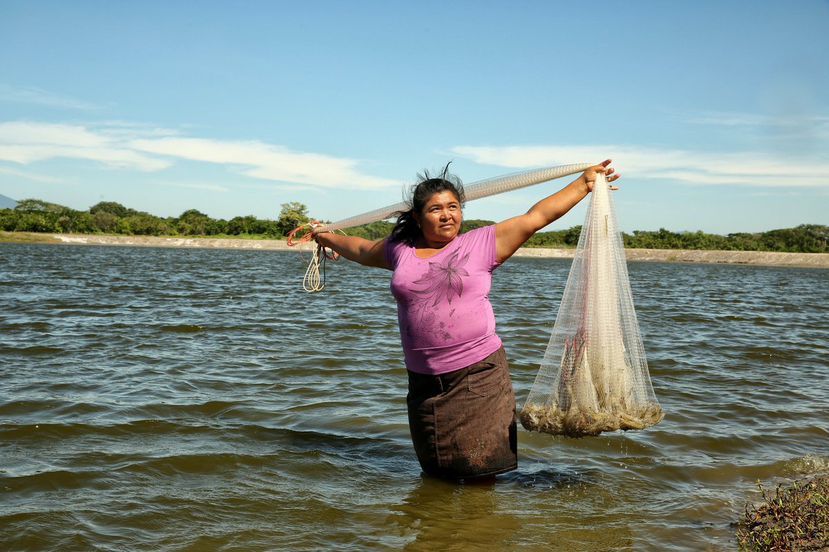 There is no solution to global poverty and hunger without rural women.

#InvestInRuralWomen