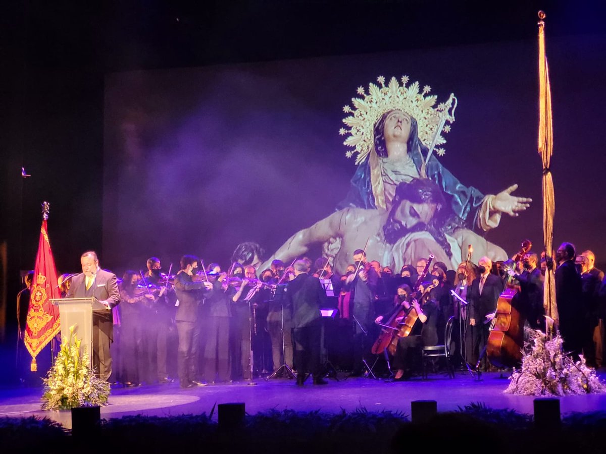 PasoBlanco_3's tweet photo. Hoy hemos asistido al Pregón de la Semana Santa de Murcia 2022, un placer escuchar las palabras de @jadeheras. Enhorabuena a @CSCofradiasMur por la organización 👏👏👏

Con muchas ganas de volver a disfrutar de la Semana Santa en nuestra región. 🏳️ https://t.co/zR8eUDIDw3