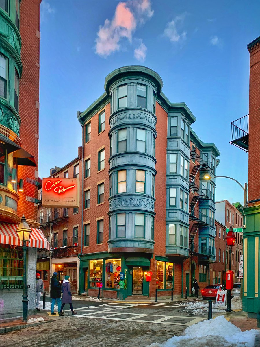 Early evening in Boston’s North End. #northendboston
