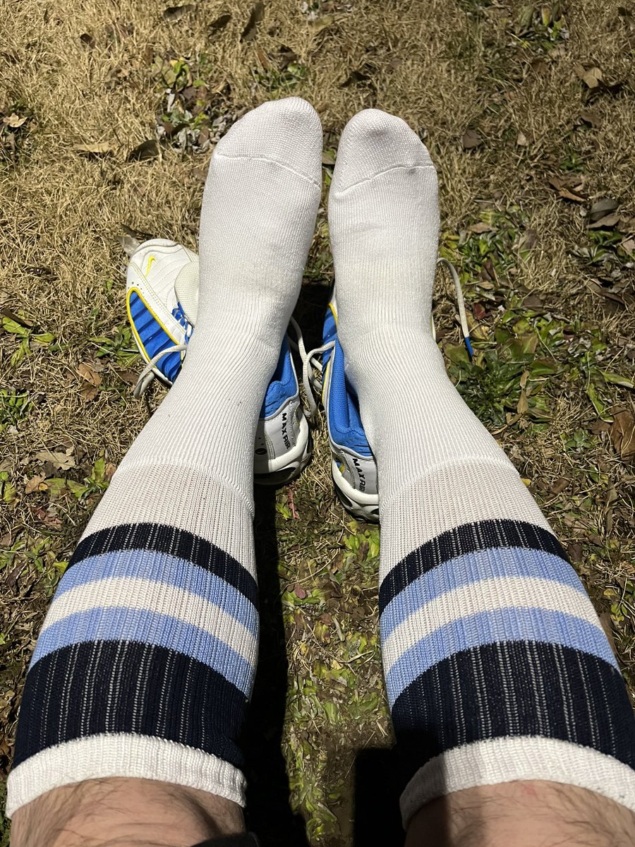 longwhitesocks's tweet photo. アシックスのハイソックス！��ゃなくてパチモンハイソックス
昔オークションに一杯出品されてたのを結構ゲットしました😃
やっぱりホンモノに比べると履いた時のムラムラ感がイマイチ😢 https://t.co/KsgDiL5oCZ