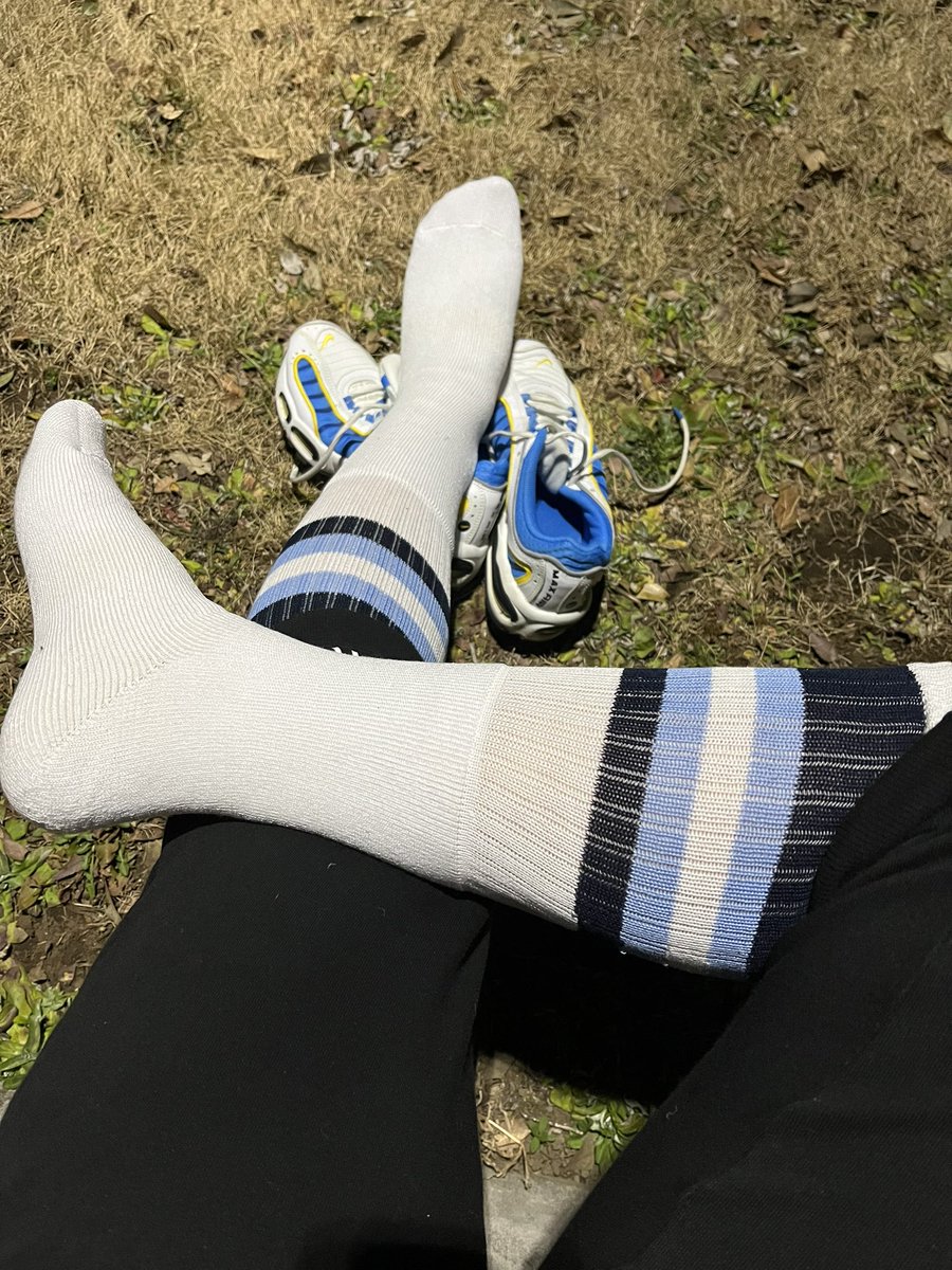 アシックスのハイソックス！じゃなくてパチモンハイソックス
昔オークションに一杯出品されてたのを結構ゲットしました😃
やっぱりホンモノに比べると履いた時のムラムラ感がイマイチ😢