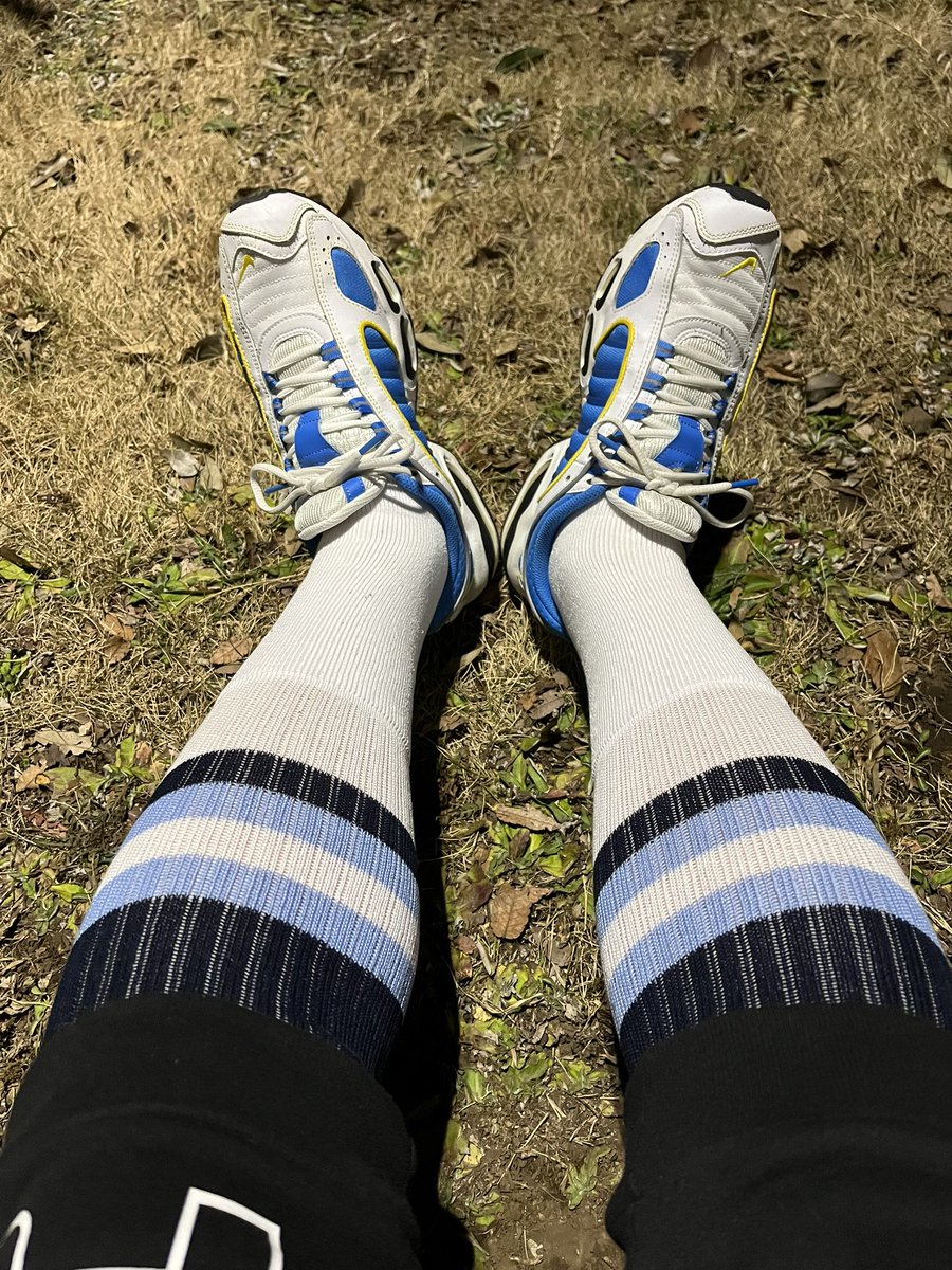 longwhitesocks's tweet photo. アシックスのハイソックス！��ゃなくてパチモンハイソックス
昔オークションに一杯出品されてたのを結構ゲットしました😃
やっぱりホンモノに比べると履いた時のムラムラ感がイマイチ😢 https://t.co/KsgDiL5oCZ