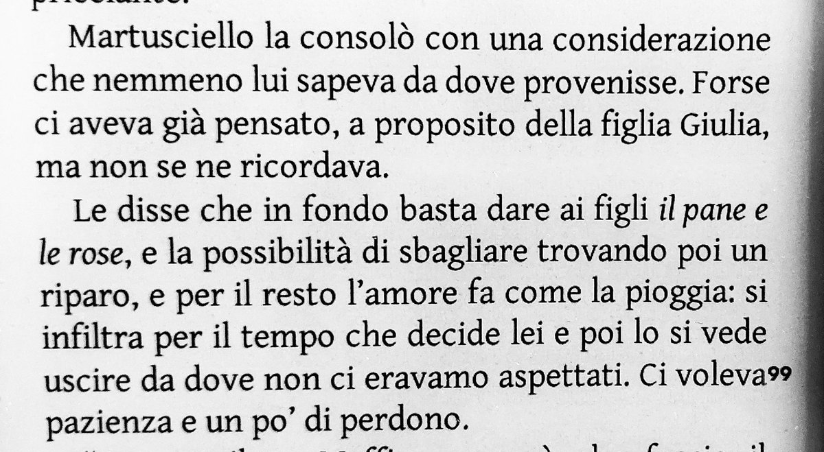 aurelioraiola's tweet photo. Le parole, sempre quelle, lenimento per le ferite.

(da Blanca e le njñas viejas, una Patrizia Rinaldi al suo inarrivabile meglio; ma comme fa?)

#blanca #patriziarinaldi #tango #napoli #parole #libri #leggere #scrivere #write #writing #books #book #read #Reading https://t.co/TBVhJolrkL