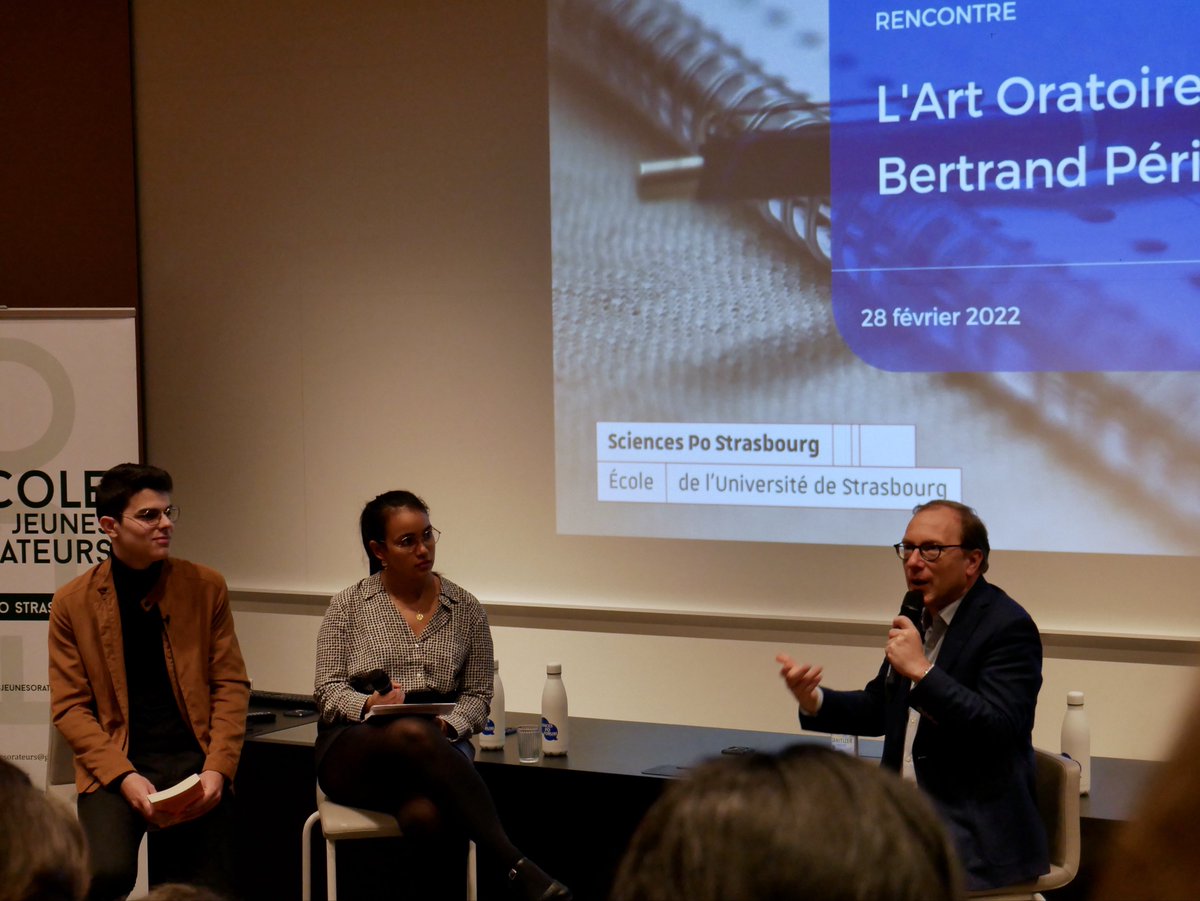 ScPoForum's tweet image. Nous avons eu l'immense plaisir de recevoir Maître @BertrandPerier pour un superbe atelier d'art oratoire et un riche moment d'échange en partenariats avec l'Ecole des Jeunes Orateurs, la @librairiekleber et @mediadroit