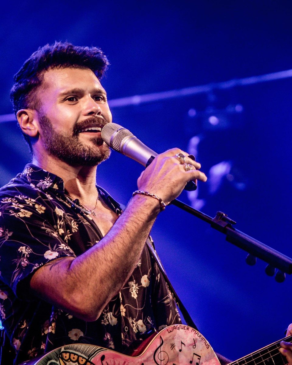 MarcoseBelutti's tweet photo. Como é bom sentir toda essa energia!
#MarcoseBelutti #Show #Expobel https://t.co/p1wufJJKcA