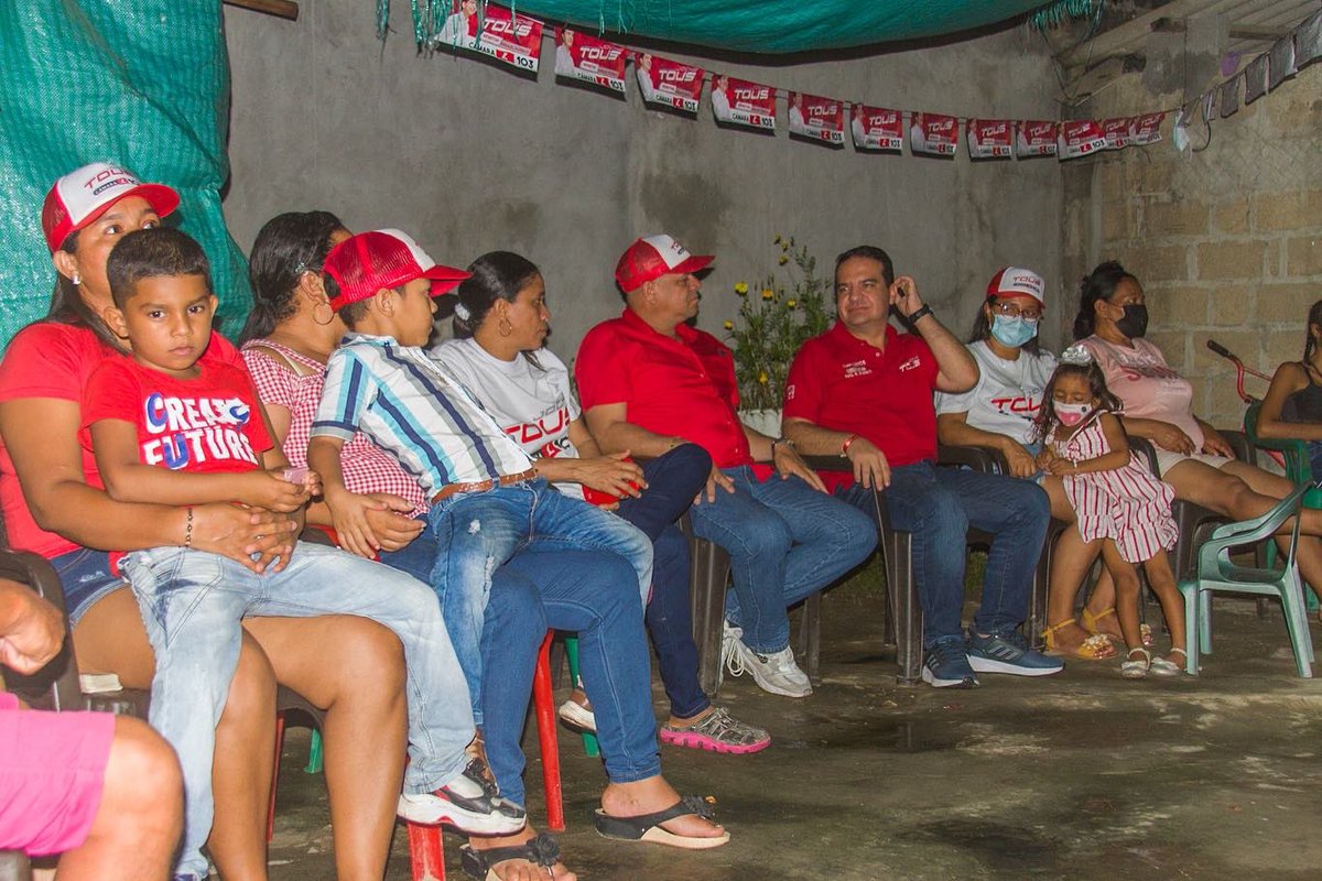JocheTous's tweet photo. Purísima está #ModoTous
Feliz y agradecido 🙏🏻 con tantas personas que nos han abierto las puertas de sus casas.
La #FamiliaL103 ❤️ sigue creciendo en todo el departamento.
#BienestarParaElPueblo #L103 https://t.co/QO0MaLEp3f