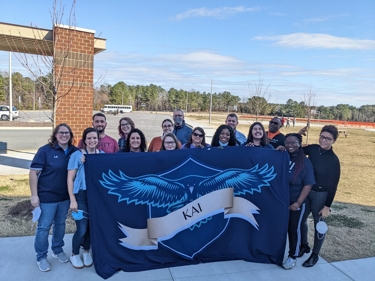 NeuseRiverMS's tweet photo. K-A-I! K-A-I! K-A-I! 

Congratulations to the house of KAI who pulled out a win as the House Champions for Q3! 💪 #KaiHouse #SeeThatNAVYFlag #Q3Champions #NRMSHouseSystem 

Now things are getting really serious...ONE quarter left before we see who will take the HOUSE CUP 🏆 https://t.co/hJwm9CL7T5