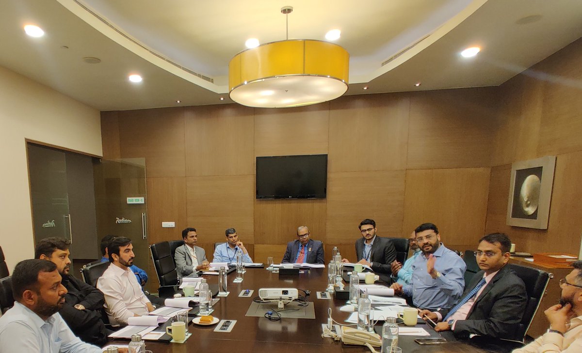 parasparekh_91's tweet photo. @NITIAayog delegation meeting with @CctaCoastal and @INSA_Mumbai members on the sidelines of @SeatradeIndia Multimodal Logistics Summit in #Kandla. Extensive discuss held regarding improving costal logistics efficiency and cost competitiveness. 

#Infrastructure #Policy https://t.co/Kt4cOnJtJp
