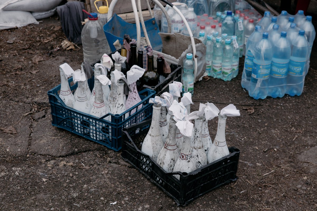 John Beck (@jm_beck) on Twitter photo "'We're expecting an attack any day,' said a Soviet army veteran commanding a checkpoint near the opera house stairs. 'We are prepared for anything.'" <a href="/louiseelisabet/">Louise Callaghan</a>'s dispatch from Odessa with my images as the city prepares for Russian assault
thetimes.co.uk/article/odessa… "'We're expecting an attack any day,' said a Soviet army veteran commanding a checkpoint near the opera house stairs. 'We are prepared for anything.'" <a href="/louiseelisabet/">Louise Callaghan</a>'s dispatch from Odessa with my images as the city prepares for Russian assault
thetimes.co.uk/article/odessa…