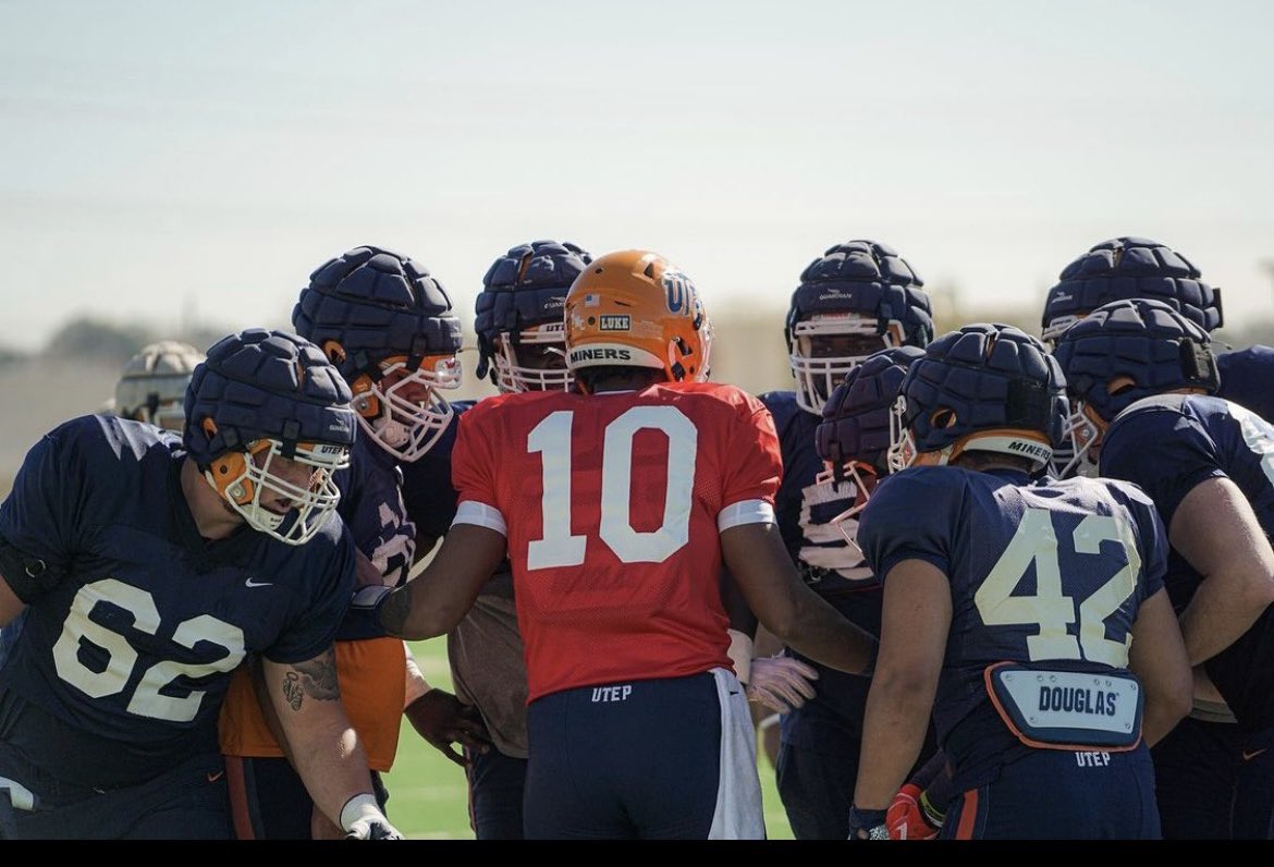 I see you 4-2… Go take that dream! <a href="/m1chaelyoung/">Michael Young</a> #ProudPapa