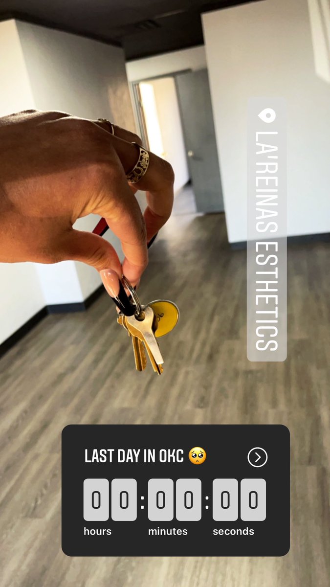 ilashkingdom's tweet photo. Our last day at the Oklahoma City salon location. 🥺😢😩😭 Thank you OKC for an amazing year, &amp; to the amazing staff &amp; clientele who made this place my second home. I love and appreciate you all. Now on to bigger and better things!✨ https://t.co/tRvTevOWAD