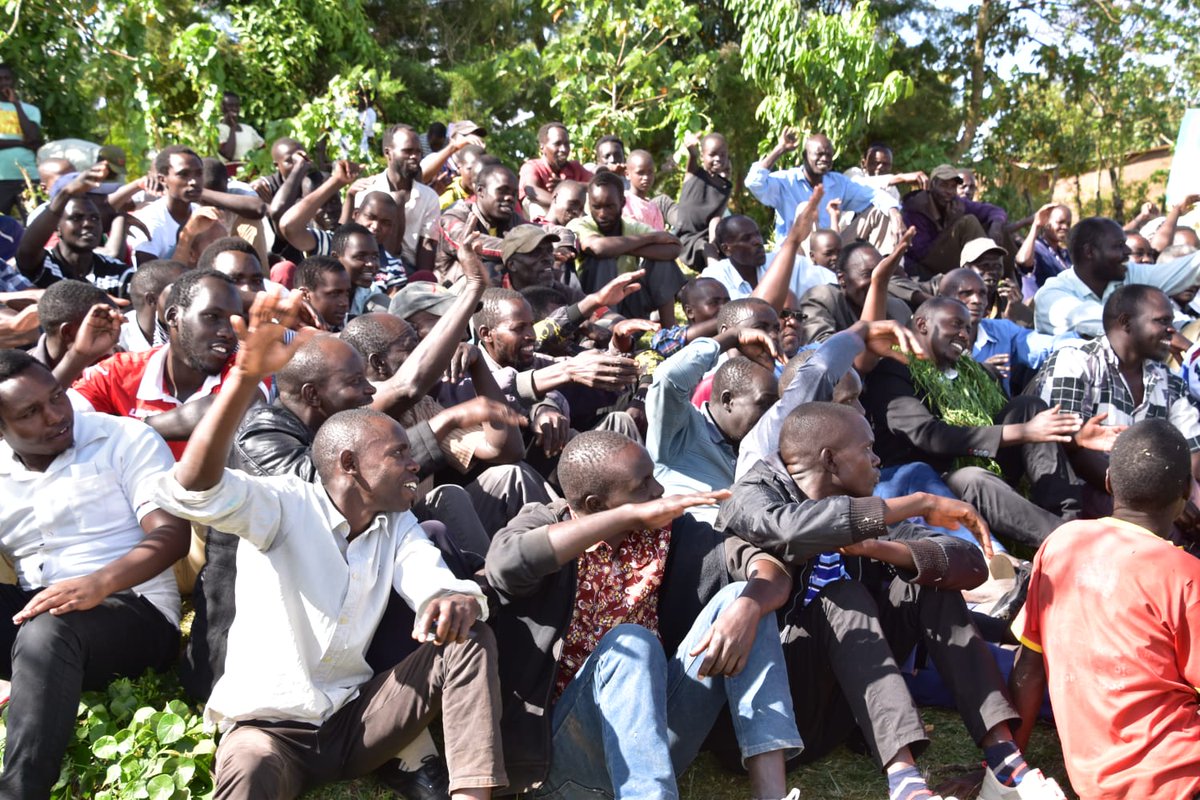 TruthPatrol254's tweet photo. Hon Speaker Joshua Kiptoo @kiptoojoshua8 addressing residents of Kamboga Village/ sarora in an overwhelming declaration to support his bid for governoship. Kipkaren Ward, Mosop subcounty.

#Hustlers
#NandiKwanza
#FixNandi
Naet ak Imanda https://t.co/vjkS0FSh9I
