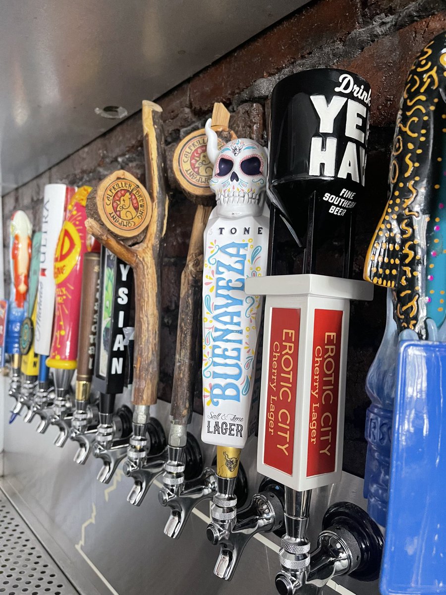 HopsandHollers's tweet photo. The perfect beer for the perfect day. โ๏ธ๐บ
Open 12-8p, @vol_baseball Noon, & All Day Happy Hour. #hopsandhollers #funathops #knoxville #tennessee #gbo #beergarden https://t.co/qKhUhgBK6s