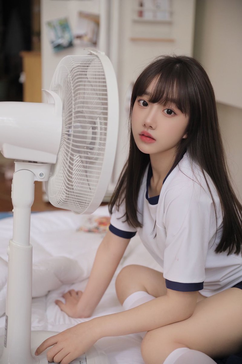 su19880818's tweet photo. 品学兼优，自然又可爱，相处起来舒服 （168 b）
#广州 #学妹 #写真 #我的妹妹 https://t.co/xFFKY1AeT5