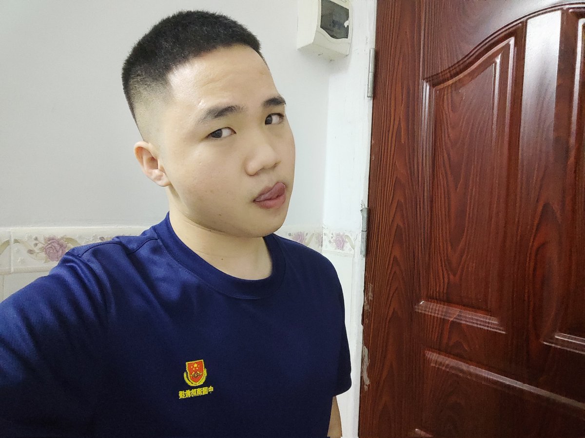 好久没更新了，偷偷出来露个脸🥱