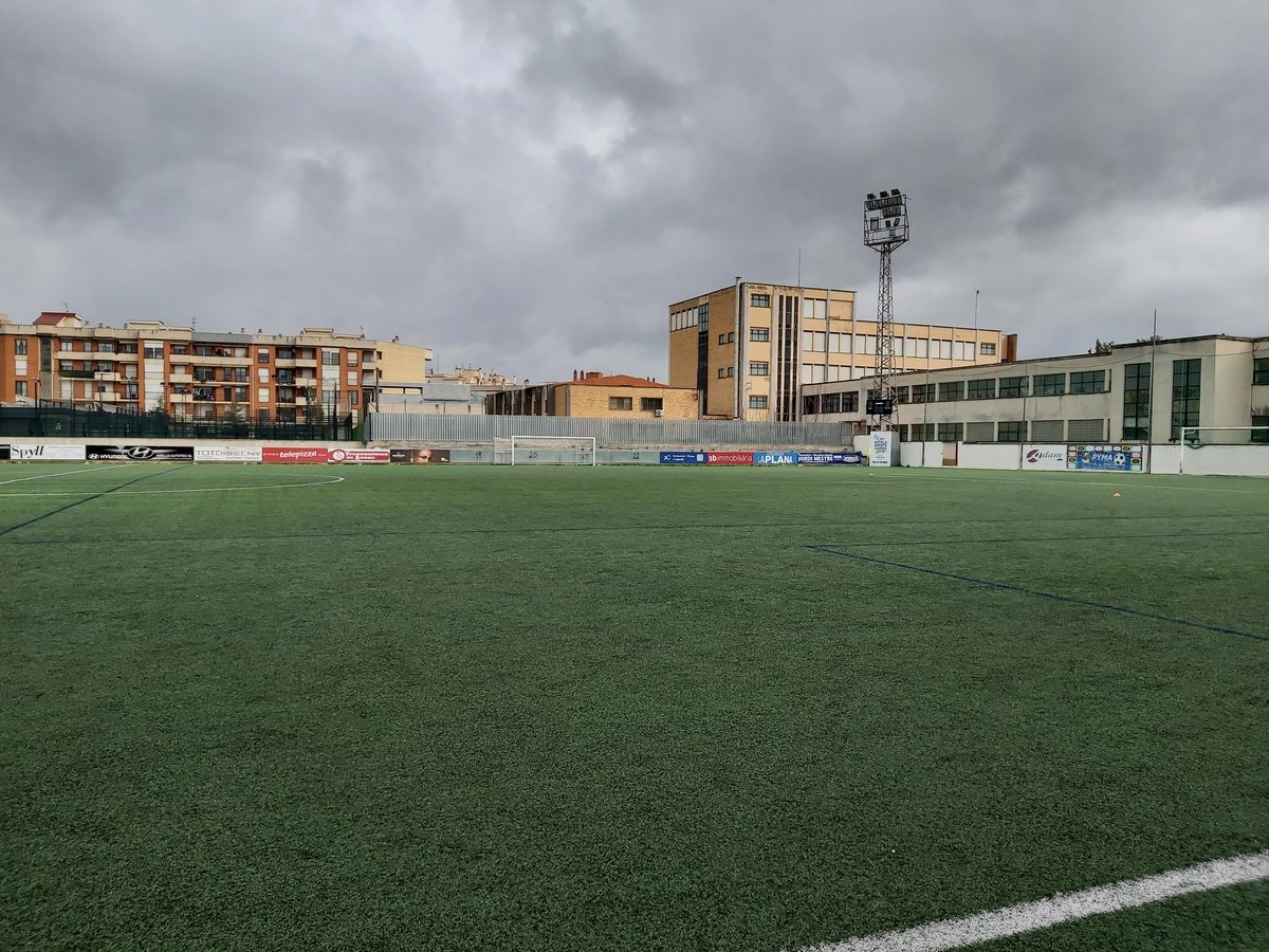 cdtortosa's tweet photo. 💪🏻🔴⚪ Només +1 pel Play-Off ďascens.
Avui diumenge a les 17:00h
CD TORTOSA - UE REMOLINS BÍTEM
Segueix-lo en directe a les nostres xarxes! 🔴⚪💪🏻
#2cat8b #FutbolCat #GolCat #Tortosa #TerresdelEbre https://t.co/F6Zs9IW02q