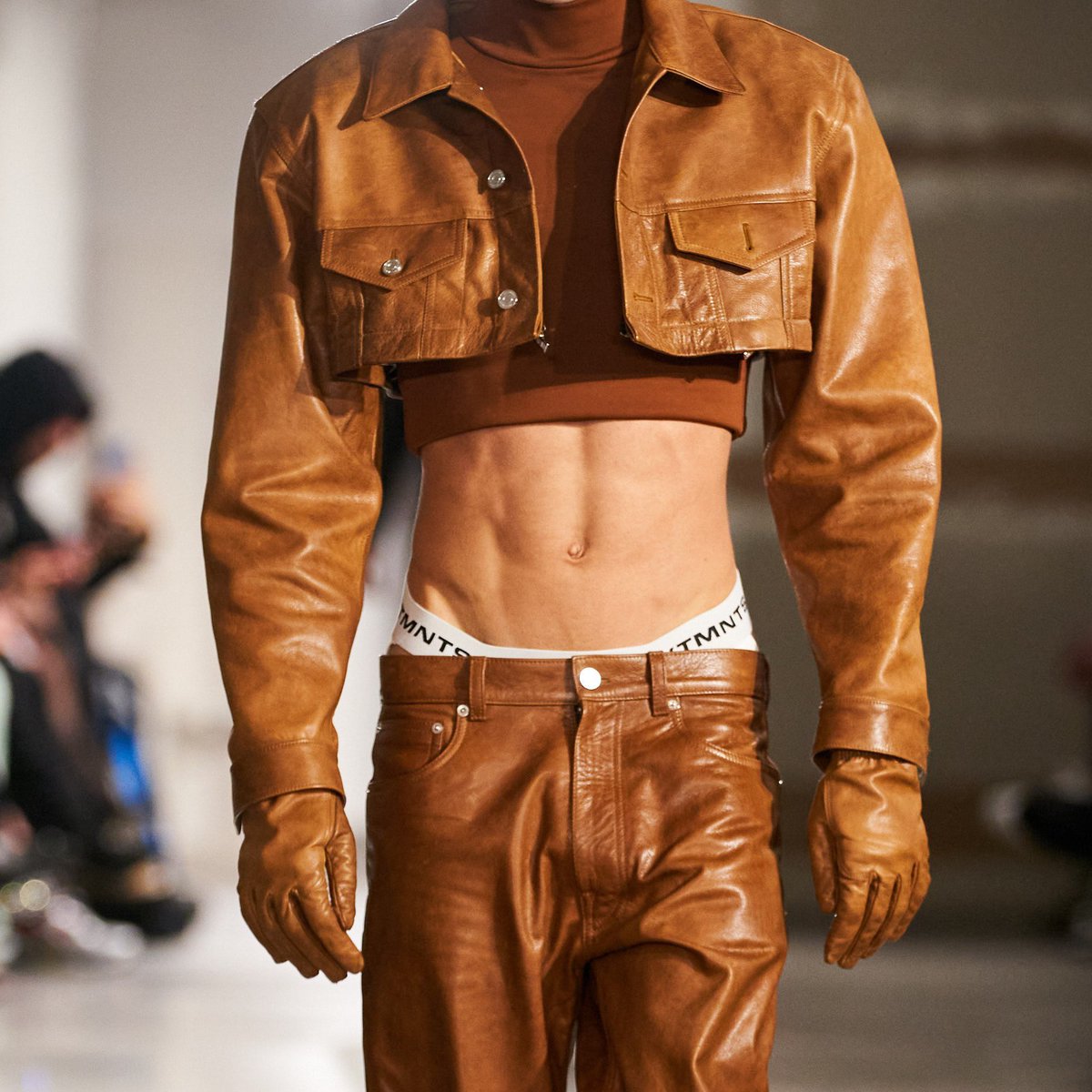diorangxl's tweet photo. VTMNTS Fall 2022 RTW https://t.co/ZCZsT1j4mf