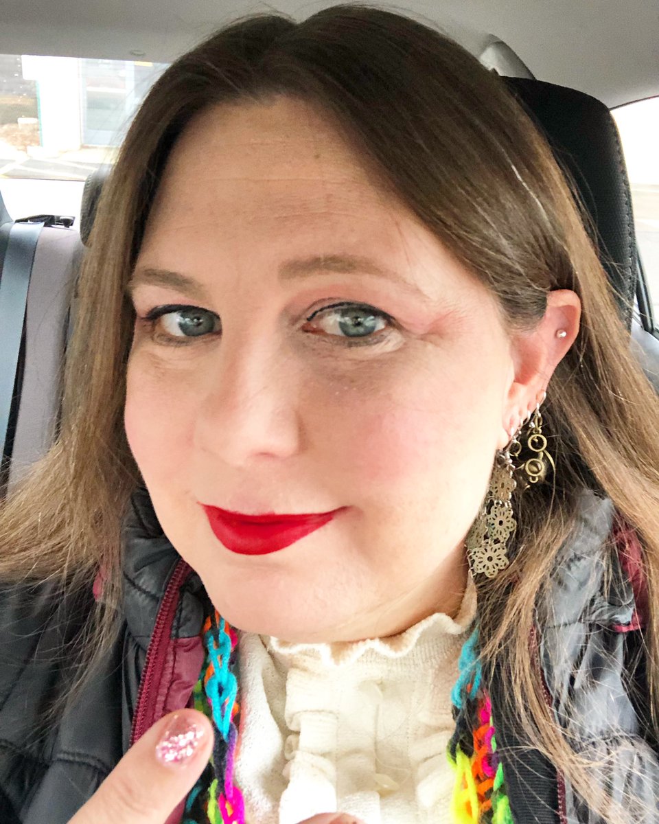 Jessica__Lucci's tweet photo. All geared up for the St. Patrick’s parade with #silkcity and #oddballnewt 🍀 #steampunk #stpatricksday #stpatricksdaynails #stpatricks #stpatricksparade @OddballNewt https://t.co/sSWKp4LT9m