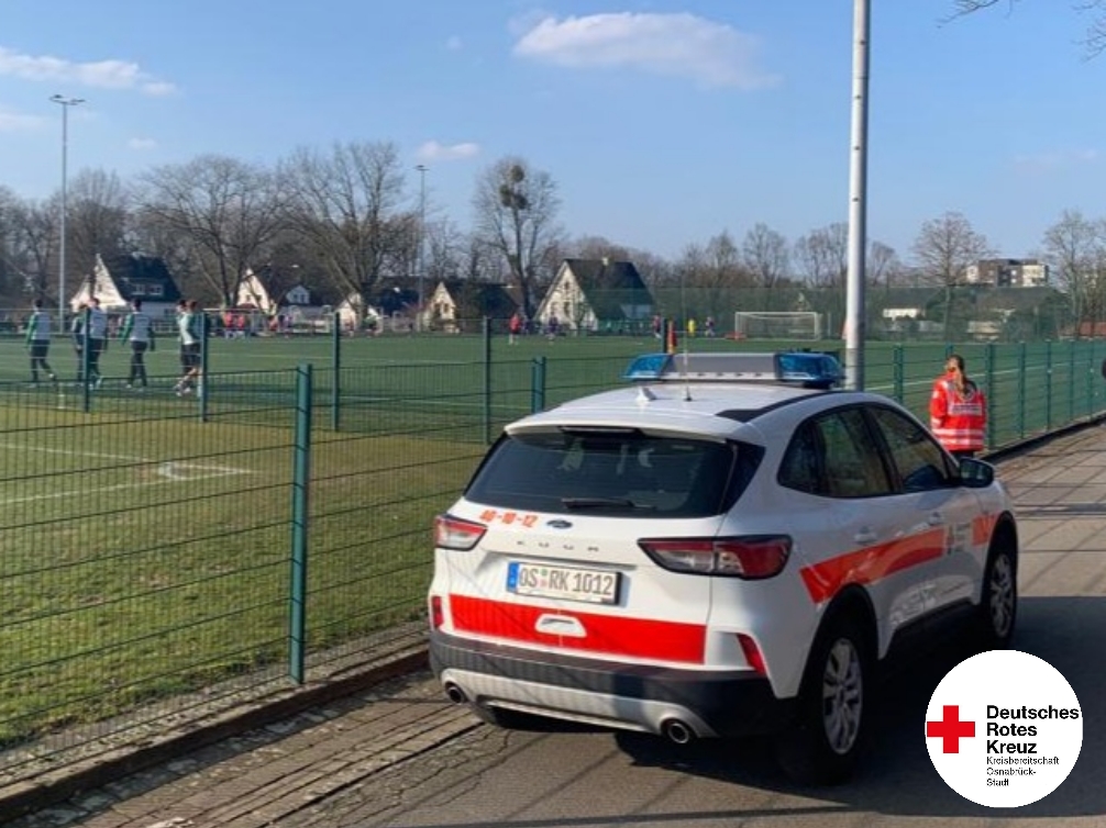 drkosstadt's tweet photo. +++ Sanitätsdienst +++

Gestern hatten wir mit zwei Einsatzkräften das Fussballspiel der U 19 des VfL Osnabrück  gegen Hannover 96 sanitätsdienstlich abgesichert.⚽️ https://t.co/lp47A7Wkov