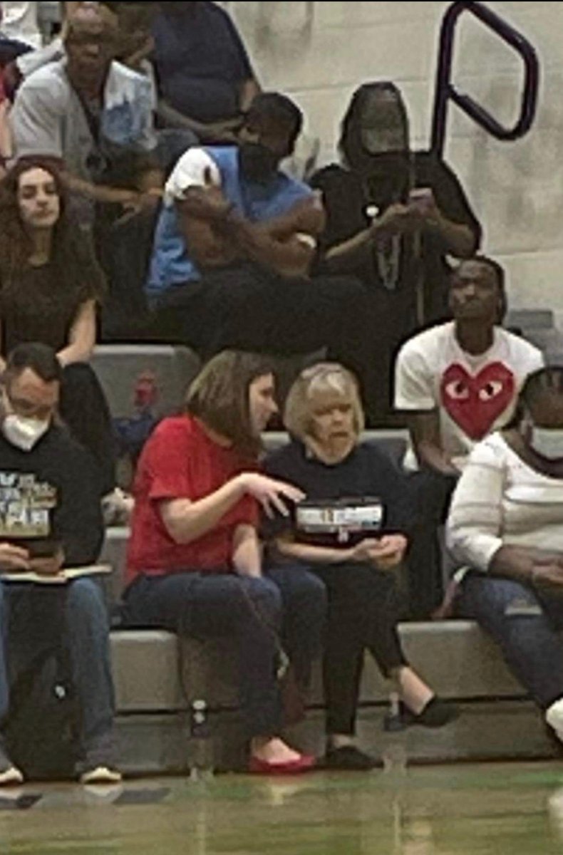 ReopenWcpss's tweet photo. Just 30ish days ago….
Both of these ladies voted to mask toddlers.
@Lindsay4Wake @Roxie4Wake @wcpss @wake_ncae ⬇️⬇️⬇️
#nced #ncpol #UNMASKOURCHILDREN #TeamReality
#normalcynow https://t.co/tRdEJebcgZ