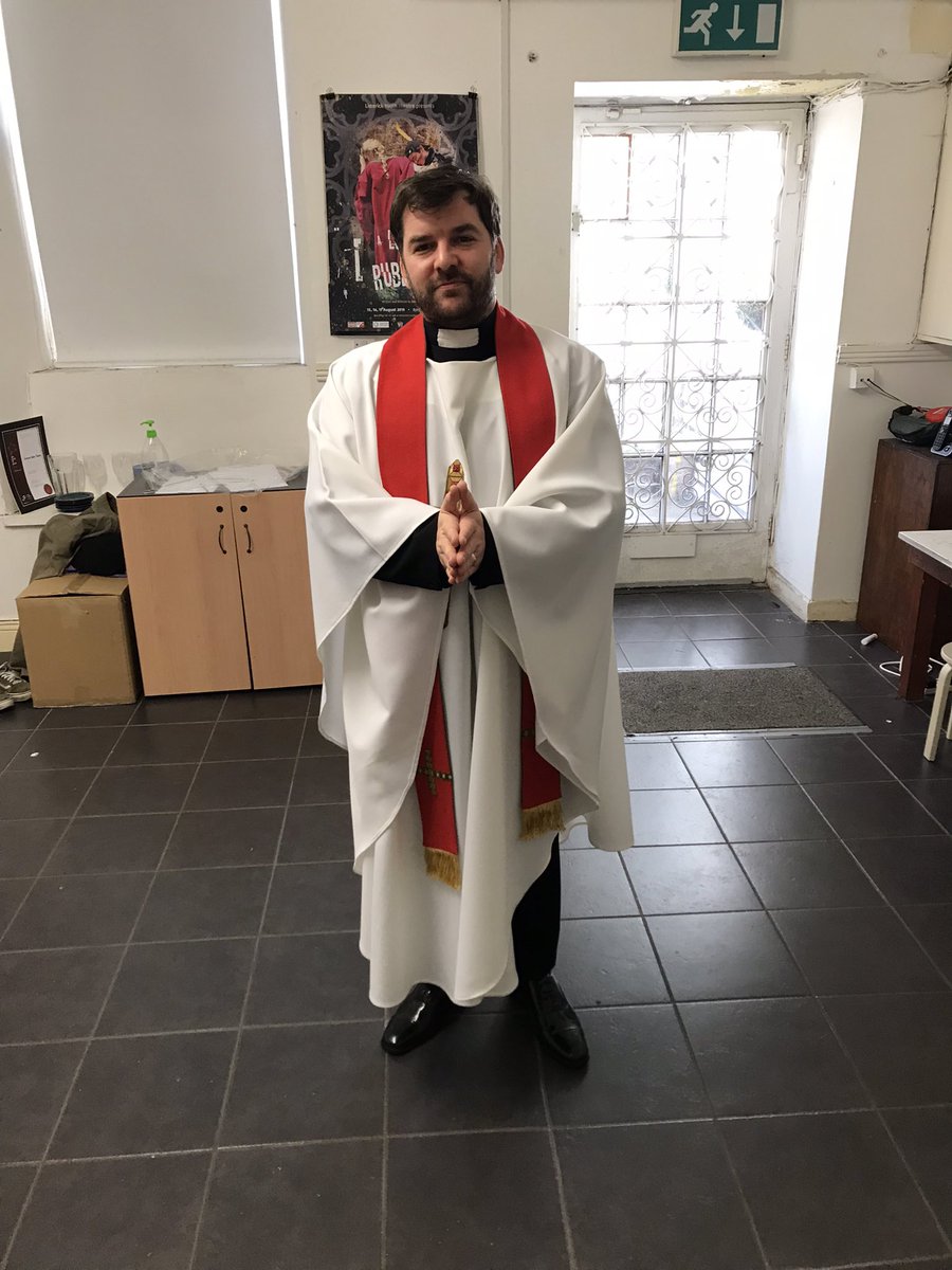 danielmoonbags's tweet photo. Dress rehearsal for the show, opening on Wednesday night. Come see us, we’re really good.
Belltable Theatre Wednesday 9th to Saturday 12th March.

https://t.co/VeQHe8LfhR https://t.co/BMm9vQtdit