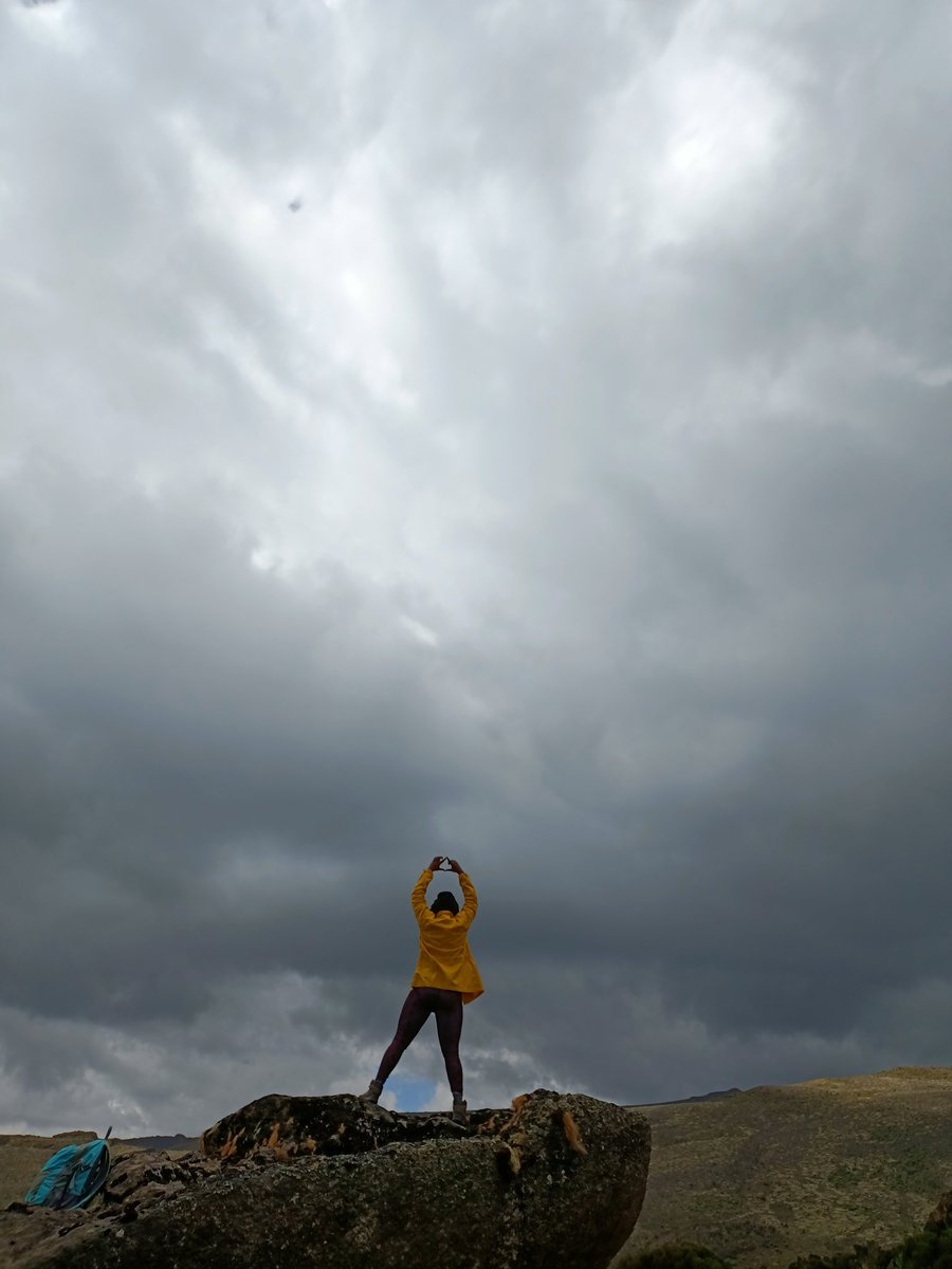 Ka_Gitonga's tweet photo. .... slowly learning how rewarding the journey can get!
#ididthething #selflove #mackinders #hiking #happy #Kenya #Magicalkenya #outdoor #outdoorer https://t.co/4WJgyiA3An