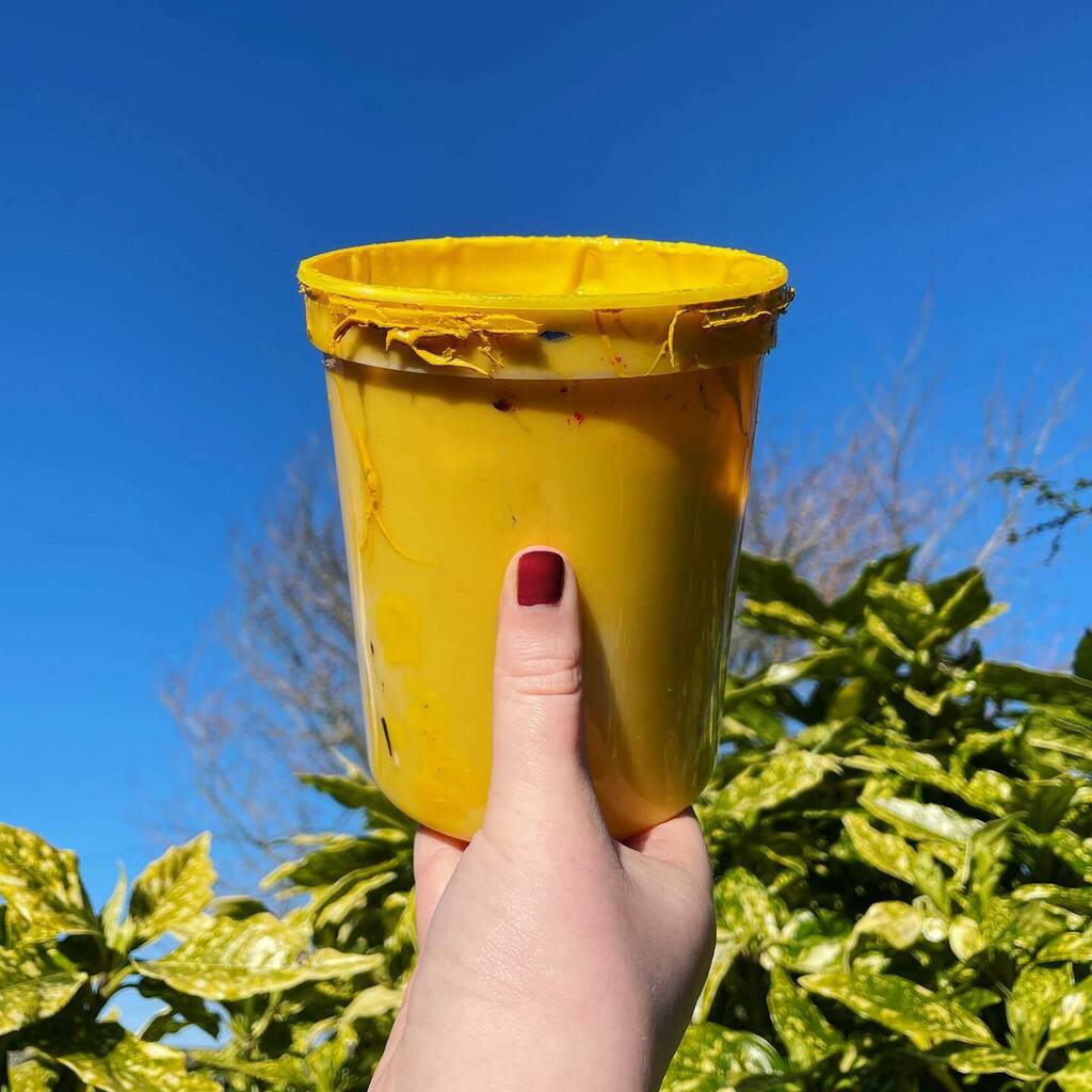 ohforprintsake's tweet photo. Sunshine yellow ink + sunny days = a perfect combination โ๏ธ
.
.
.
.
#screenprinting #screenprintingink #screenprintinglife #printmaking #printmakingink #yellow #colour #colourpop #colourinspiration https://t.co/13F5Xc17nf https://t.co/XPWQ07ypR8