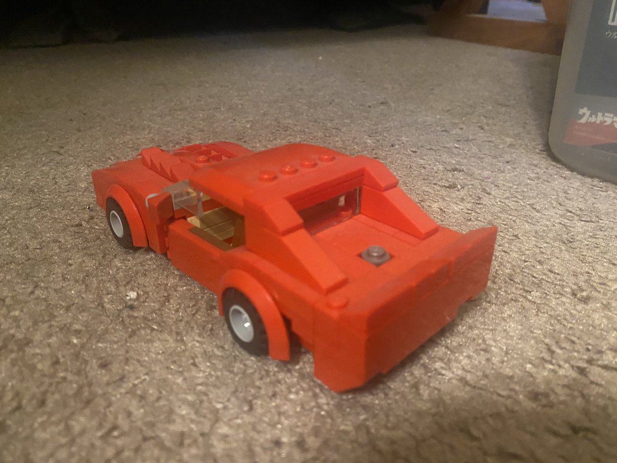 Hi @HamillHimself! I thought maybe you might like my interpretation of the Corvette in Corvette Summer in mini Lego form. Wish I could do more details and the gold version but didn’t have the right color tons 😊