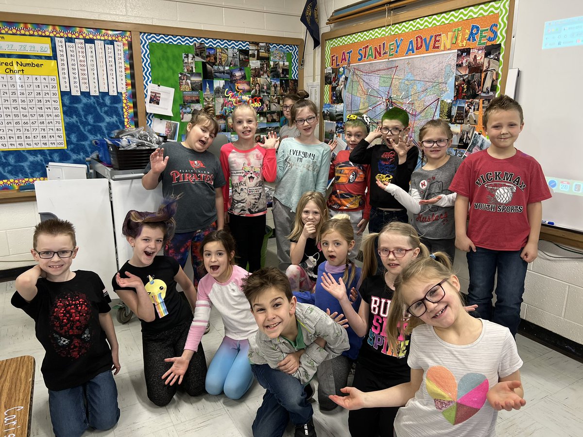 2ndGradePirates's tweet photo. Fun With Dr. Seuss Week!!! https://t.co/yA8EA8KxTt