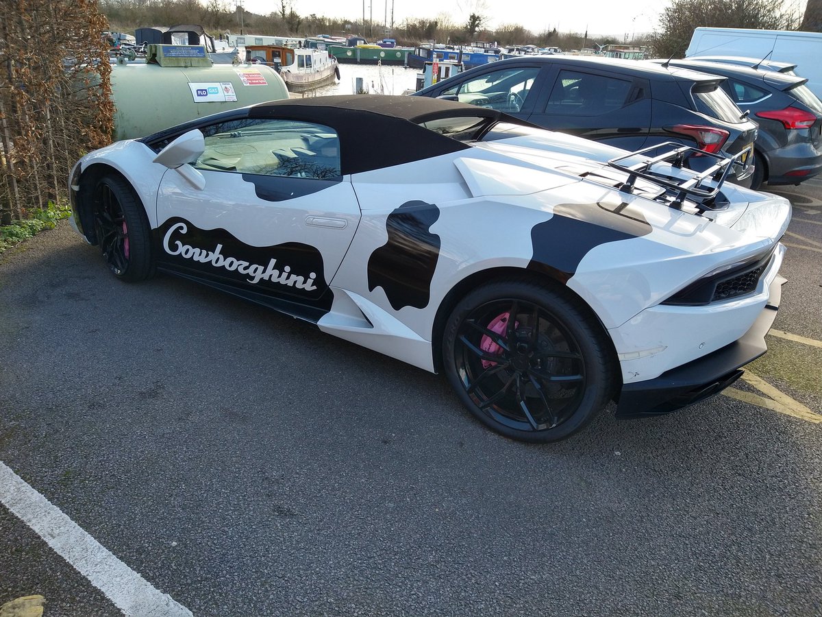 MattColman's tweet photo. Spotted the #cowborghini https://t.co/MVHUTvYHjc